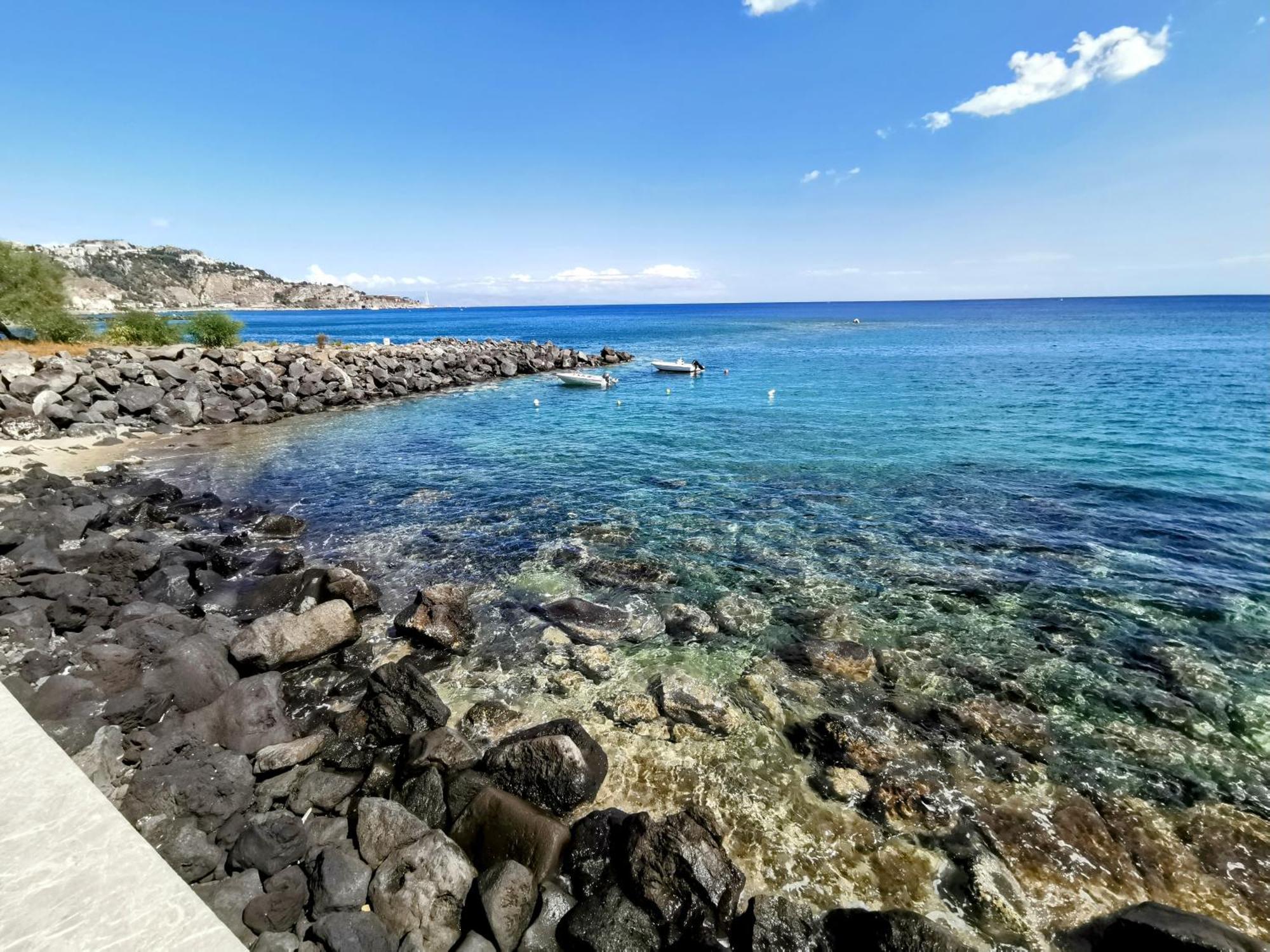 Super Panorama & Astonishing Apartment Seaview Giardini Naxos Εξωτερικό φωτογραφία