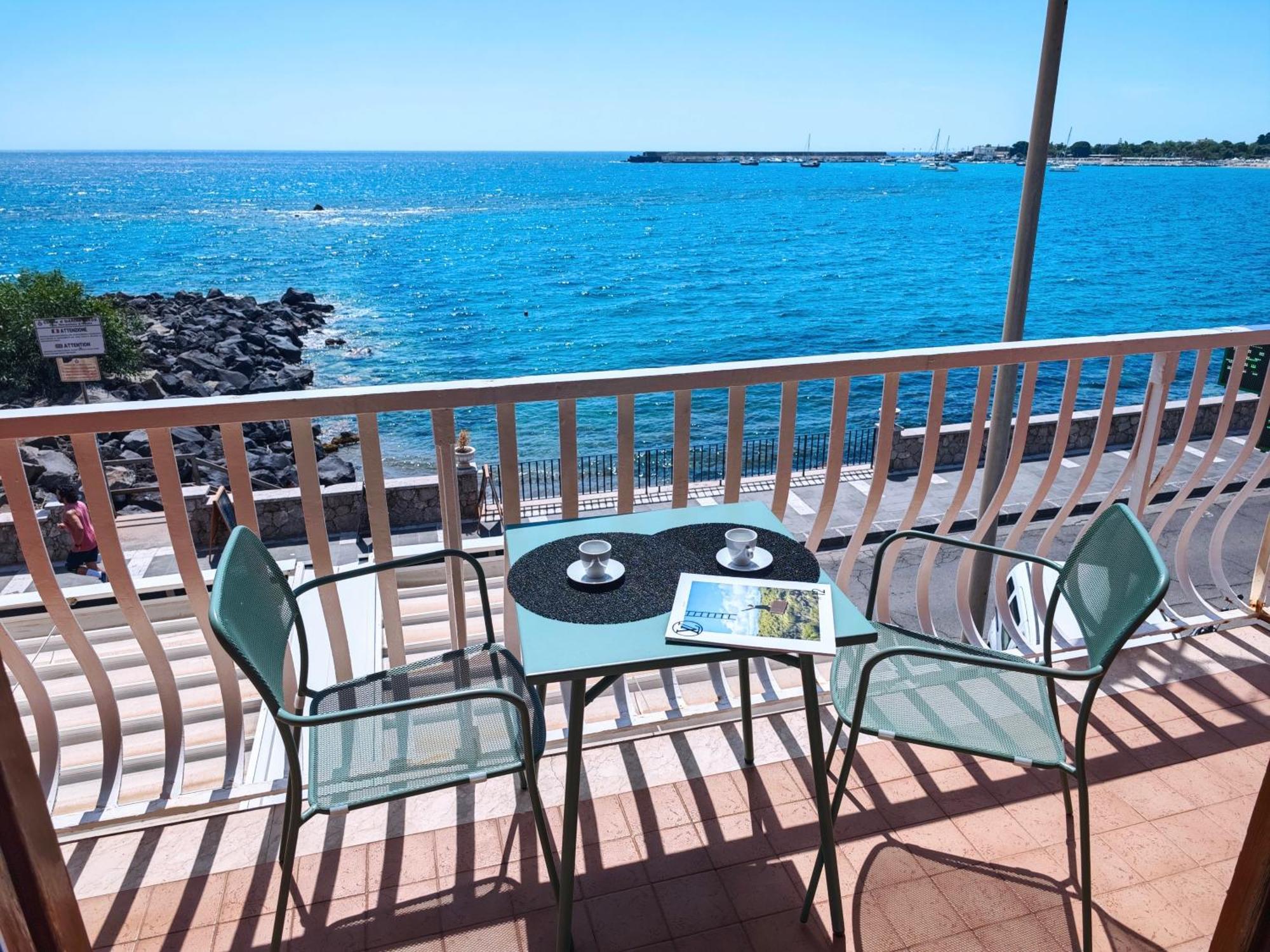 Super Panorama & Astonishing Apartment Seaview Giardini Naxos Εξωτερικό φωτογραφία